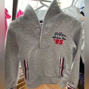 Tommy Hilfiger sweater size 4/5